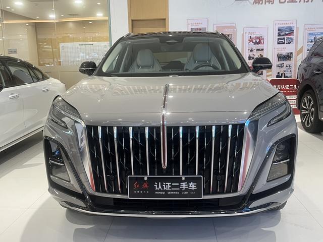 Hongqi HS3