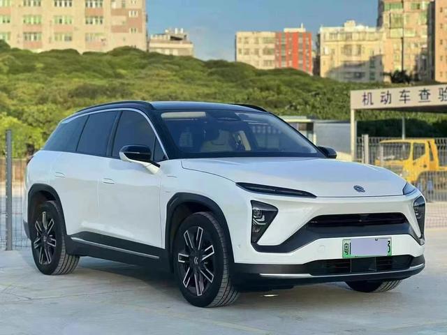 NIO ES6