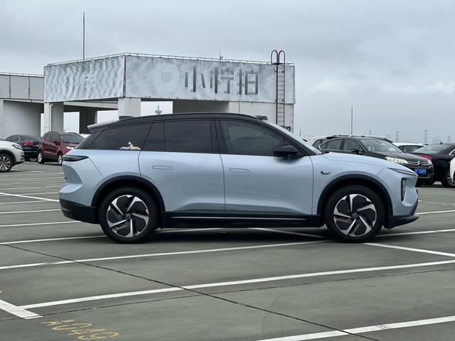 NIO ES6