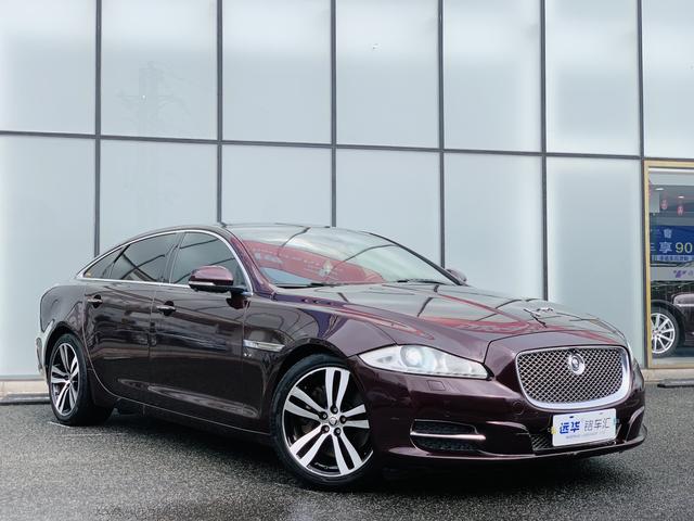 Jaguar XJ