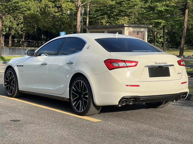 Maserati Ghibli