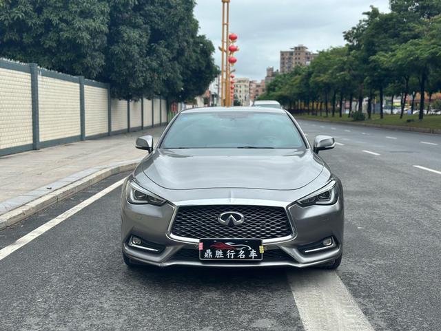 Infiniti Q60