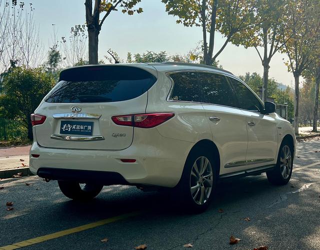 Infiniti QX60 (imported)