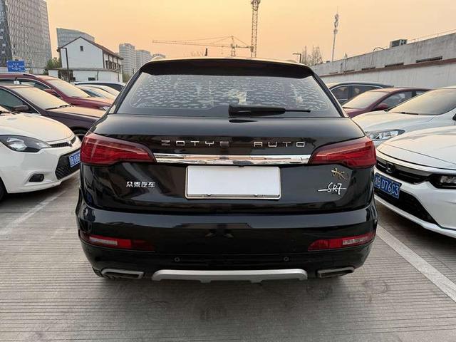 Zotye SR7