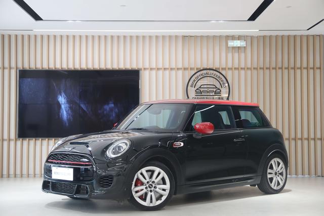 MINI JCW