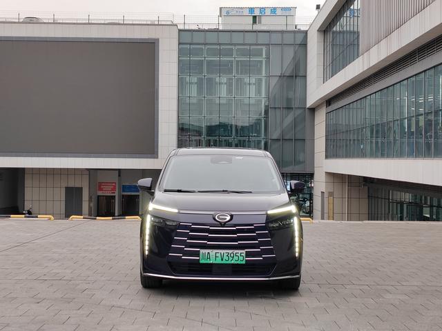 GAC Trumpchi E8 PHEV