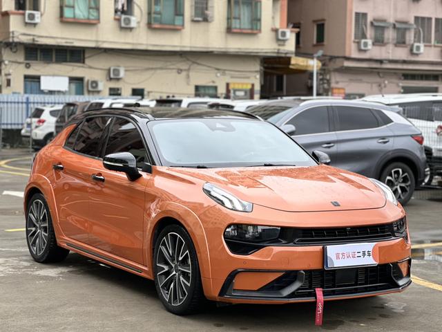 Lynk & Co 02 Hatchback