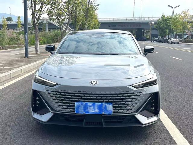 Changan UNI-V