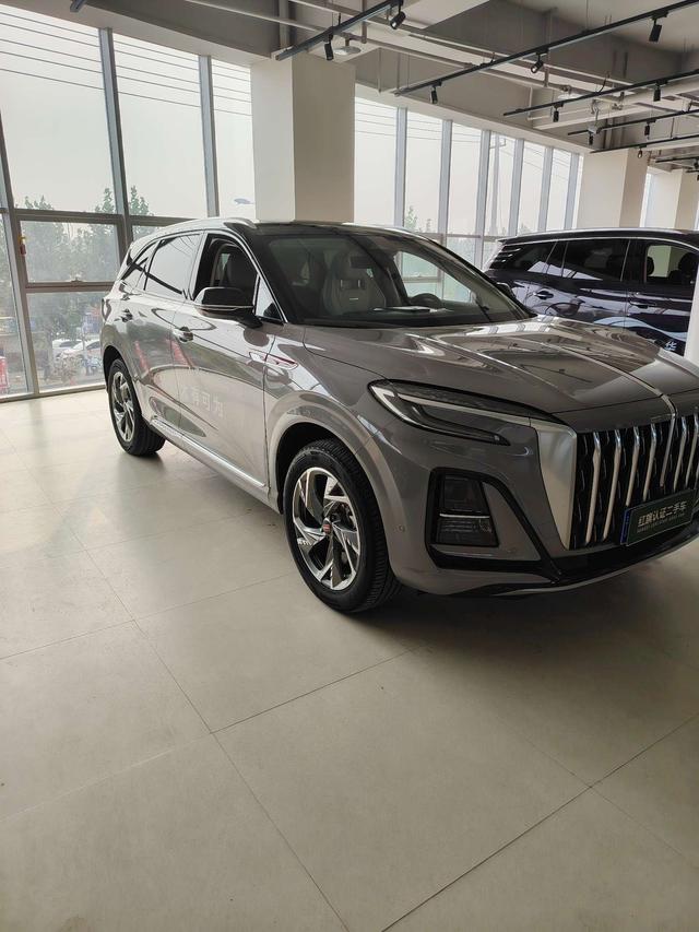 Hongqi HS3