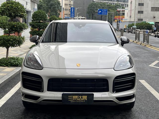 Porsche Cayenne Coupe