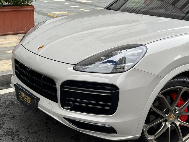 Porsche Cayenne Coupe