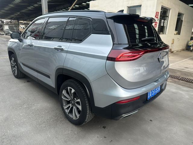 Baojun RS-5