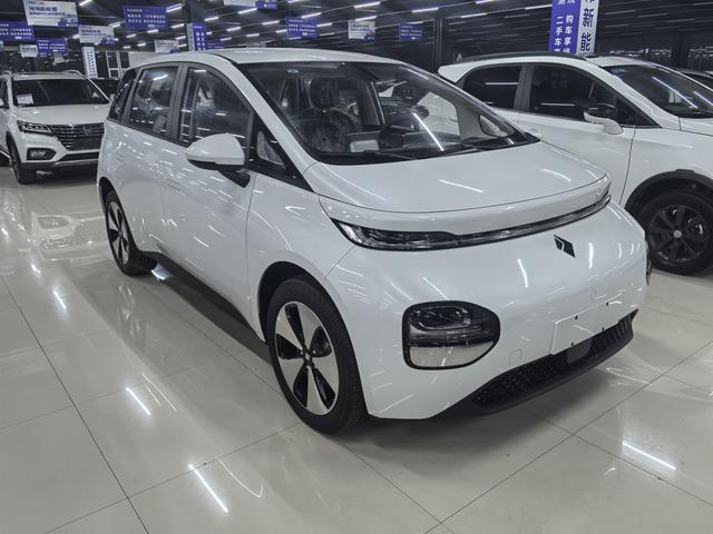 Baojun Clouds