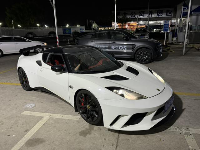 Lotus Evora