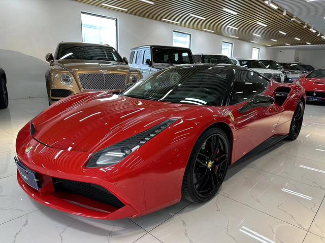 Ferrari 488