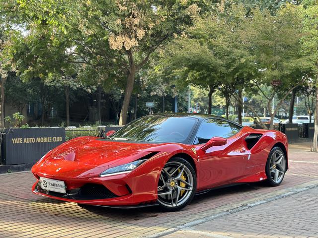 Ferrari F8