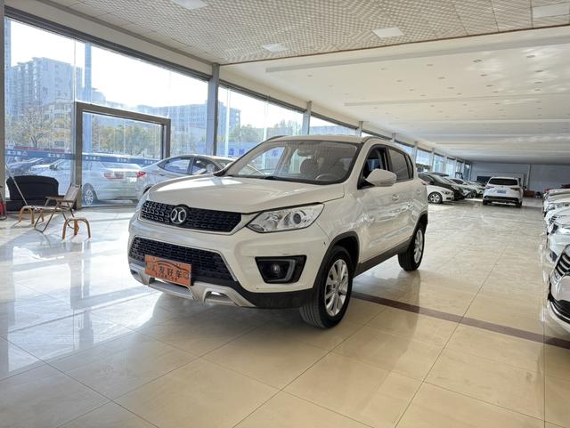 BAIC Shenbao X35