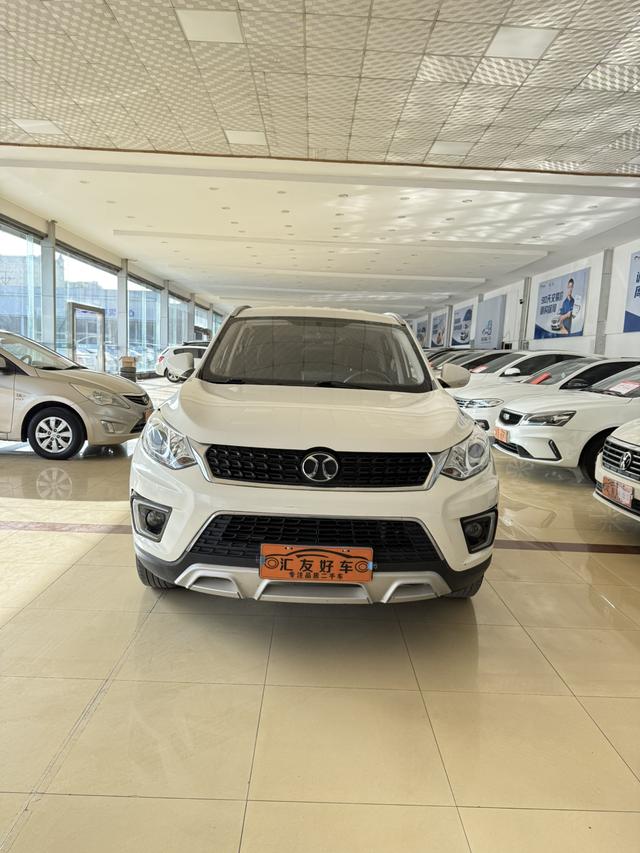 BAIC Shenbao X35