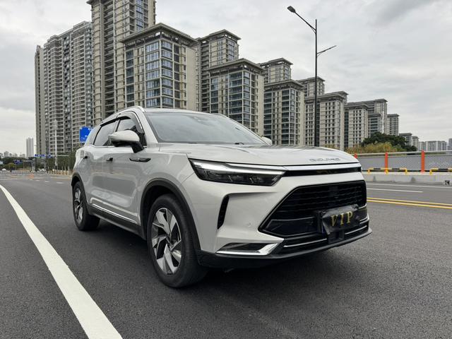 BAIC Beijing X7