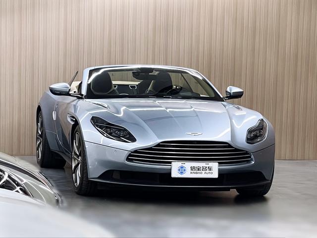 Aston Martin DB11