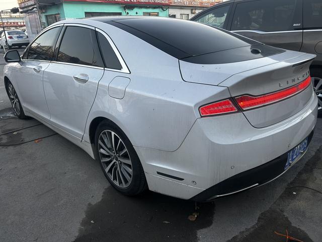 Lincoln MKZ