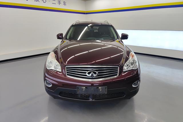 Infiniti QX50 (imported)