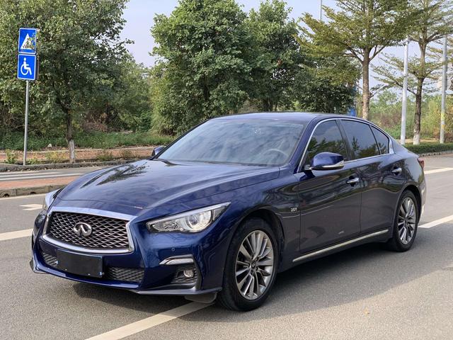 Infiniti Q50L