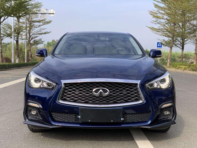 Infiniti Q50L