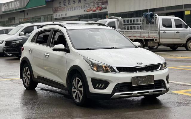 Kia KX CROSS