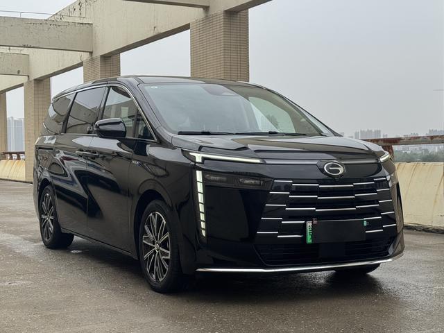 GAC Trumpchi E8 PHEV