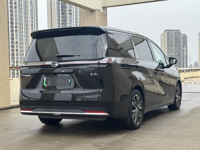 GAC Trumpchi E8 PHEV