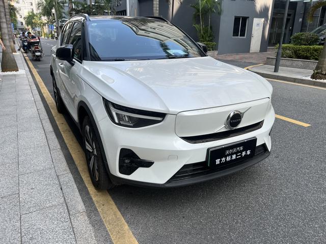 Volvo XC40 EV