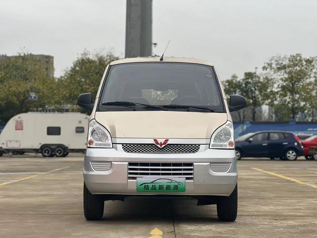 Wuling Rongguang EV