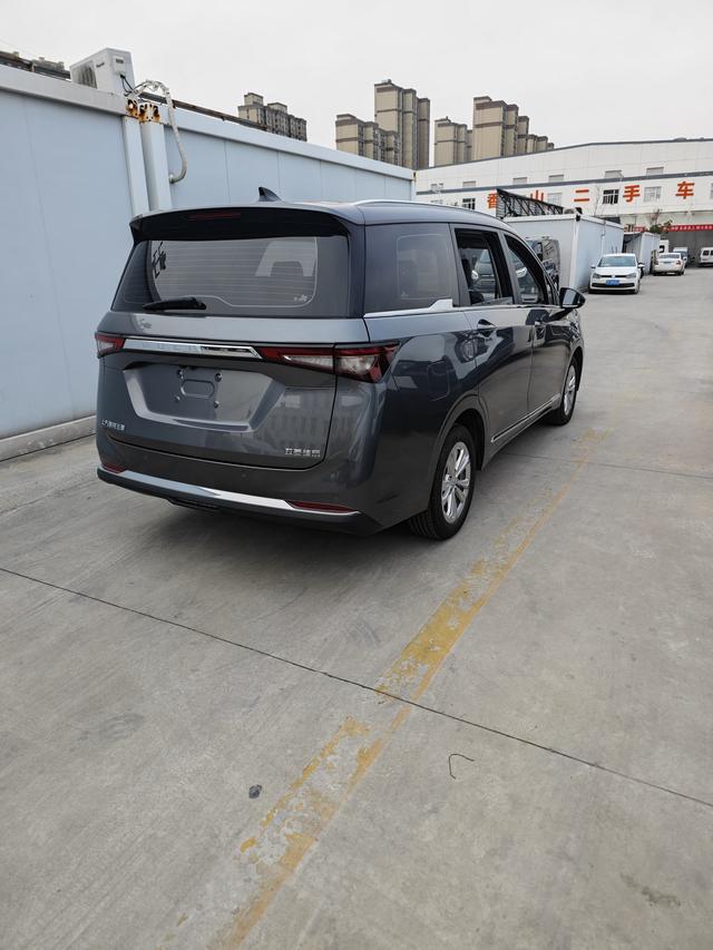 Wuling Jiachen