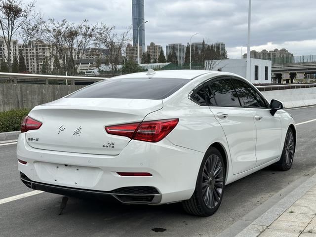 Hongqi H5 classic