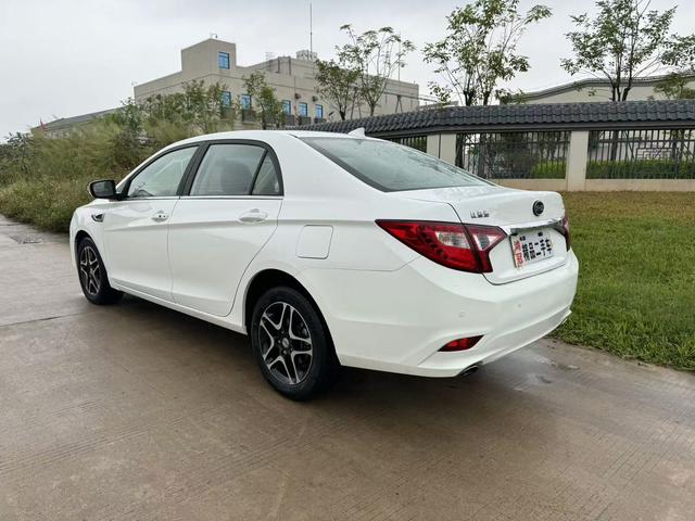 BYD G5