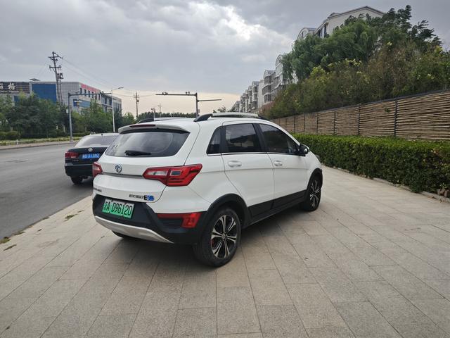 BAIC New Energy EX