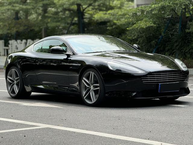 Aston Martin Virage