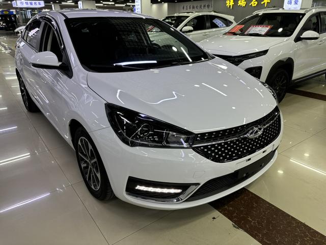 Chery Arrizo 5