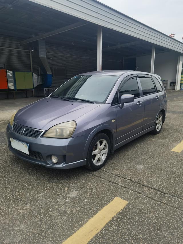 Suzuki Liana