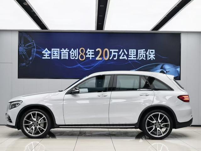 Mercedes-Benz GLC AMG