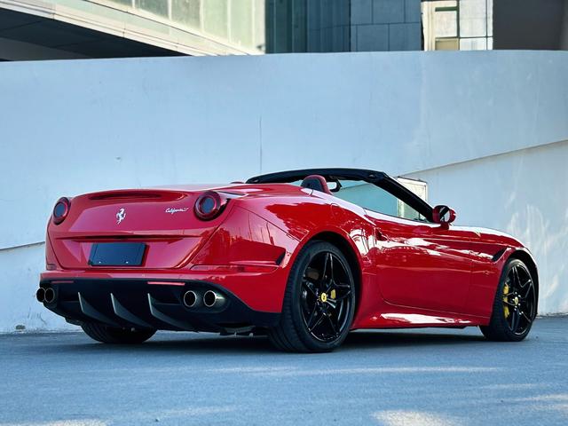 Ferrari California T