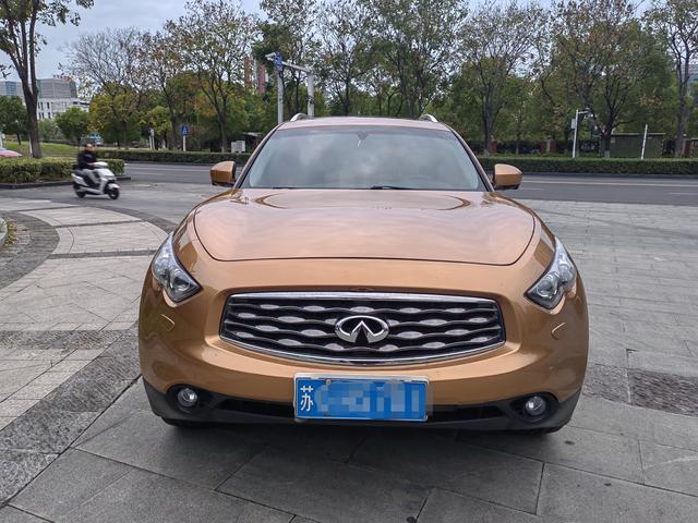 Infiniti FX