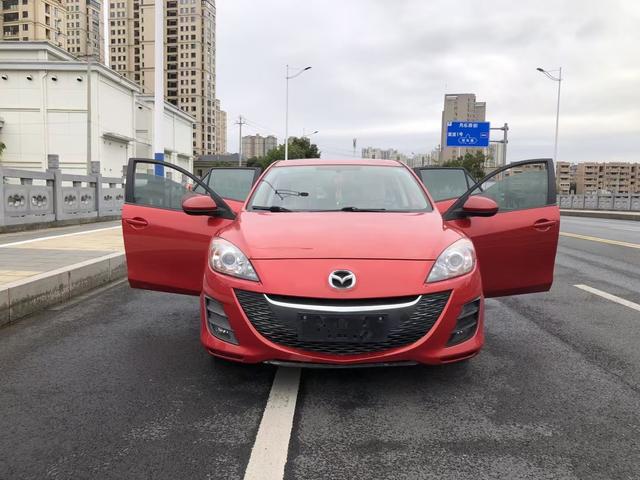 Mazda 3 (imported)