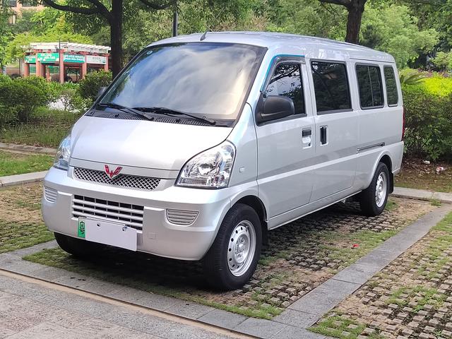 Wuling Rongguang EV