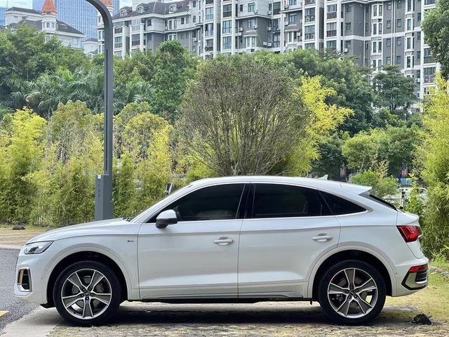 Audi Q5L Sportback