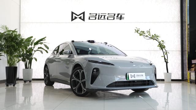 NIO ET5