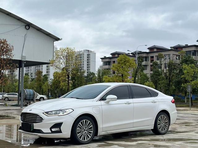 Ford Mondeo PHEV