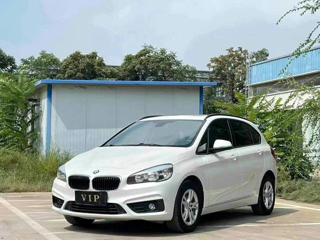 BMW 2 series multifunctional station wagon