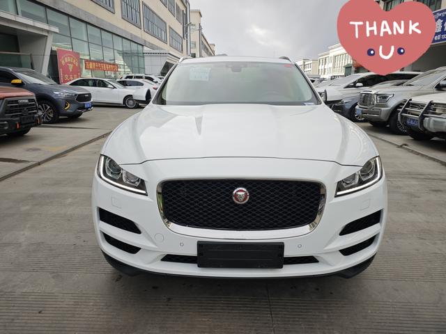 Jaguar F-PACE